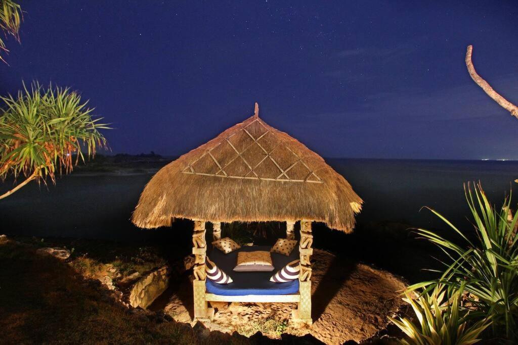 Villa Lumba Lumba - Oceanfront&Spectacular View! Lembongan Exterior foto